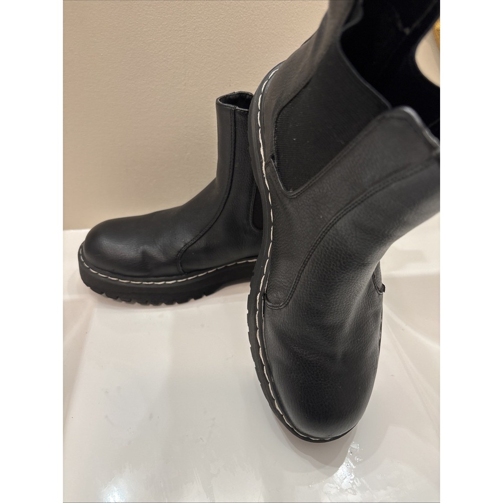 Black Leather Platform Boots Size 7.5 sincerely Jules
Sleek Hippie Retro - Picture 2 of 6